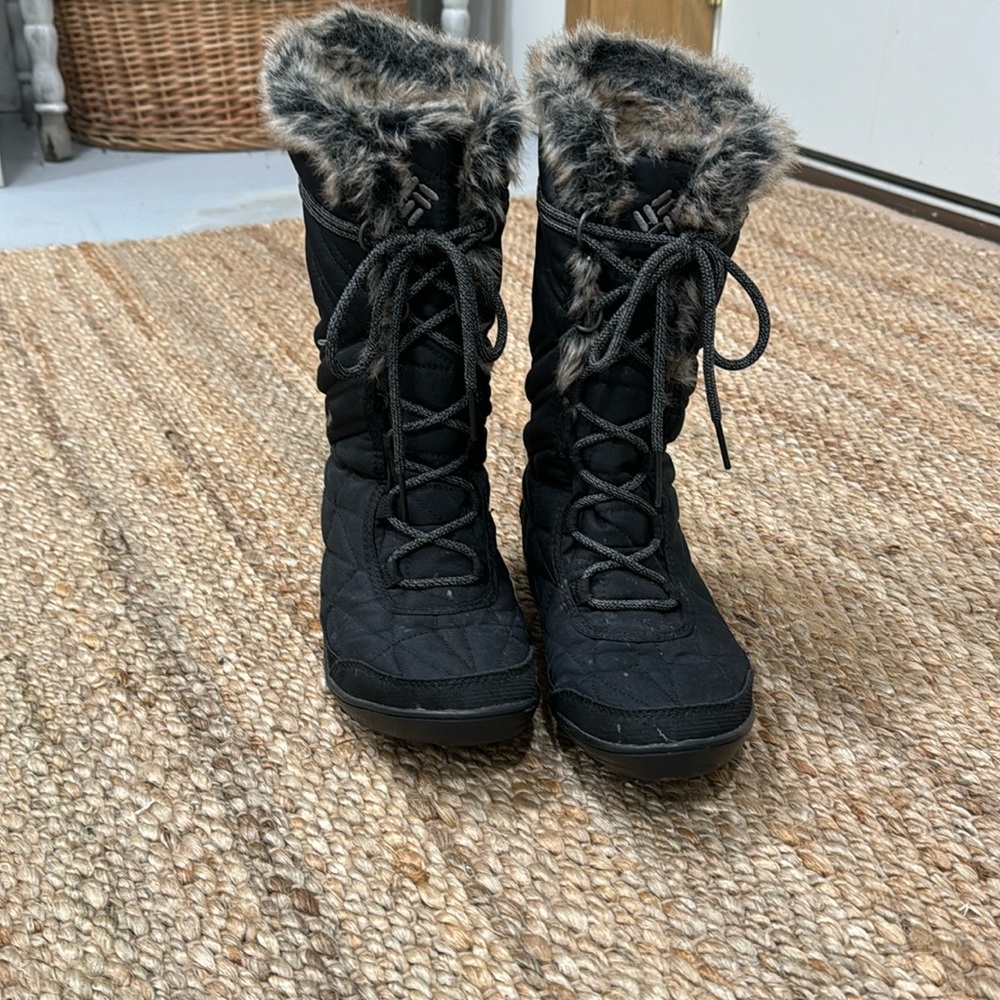 Black fur topped Columbia boots